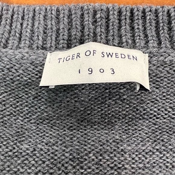 Tiger of Sweden 100% wool grey thick knit sweater - Picture 2 of 4